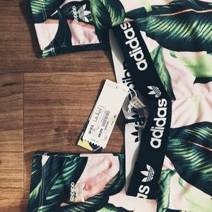 Adidas Hawaii theamed leggings. .